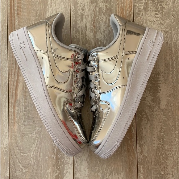 NWT Nike Air Force 1 liquid metal - Picture 3 of 8